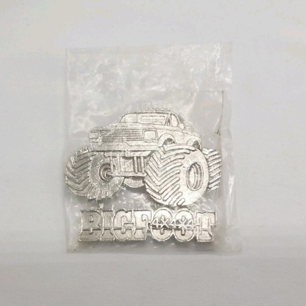 Vintage Bigfoot Monster Truck 4x4 Pin 1980s Pinback Made in USA Diecast NOS